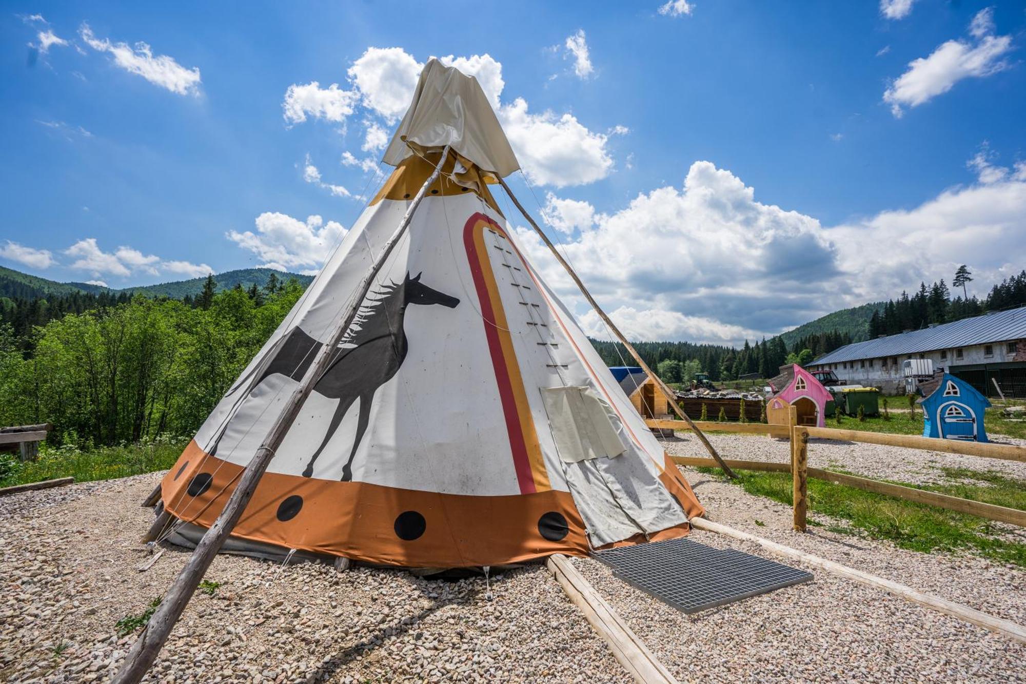 Ranc Pod Ostrou Skalou Guest House Stratena Exterior photo